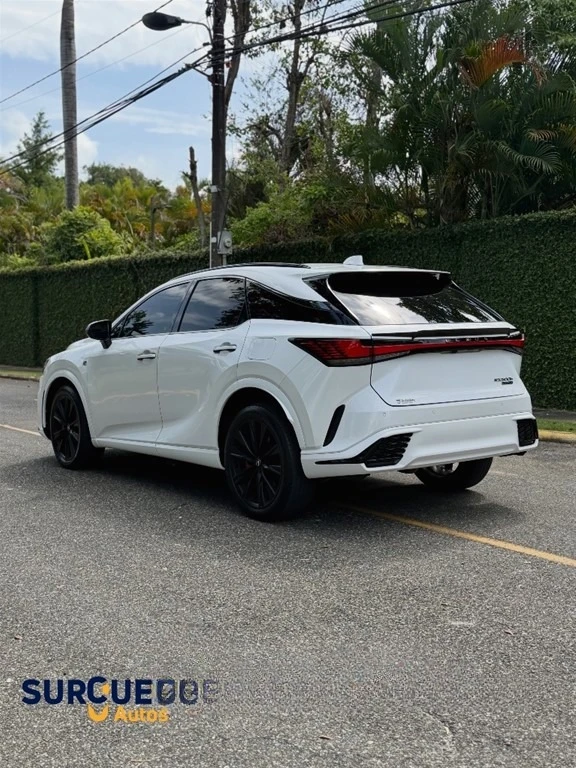 Lexus RX 2024