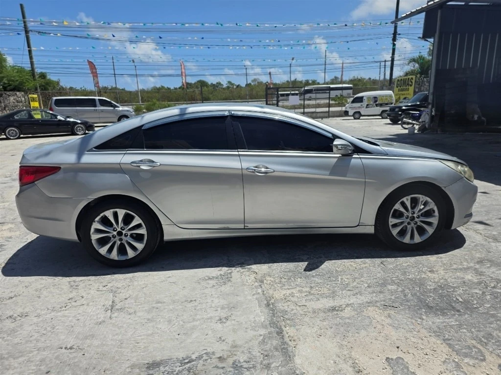 Hyundai Sonata 2013