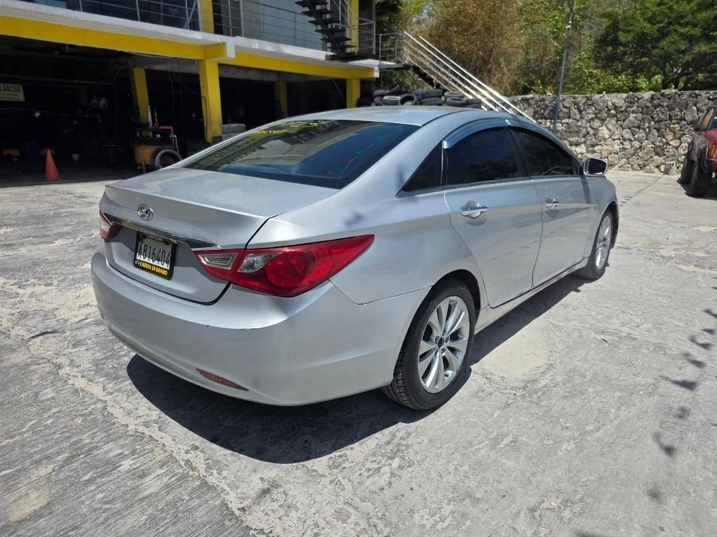 Hyundai Sonata 2013