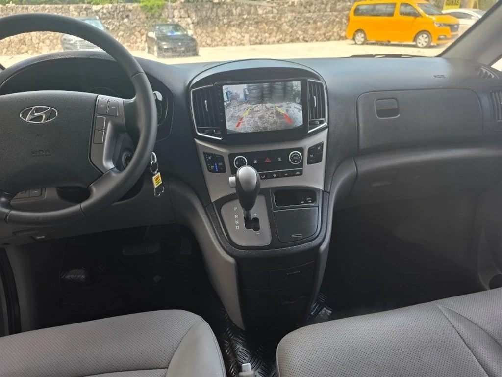Hyundai Grand Starex 2021