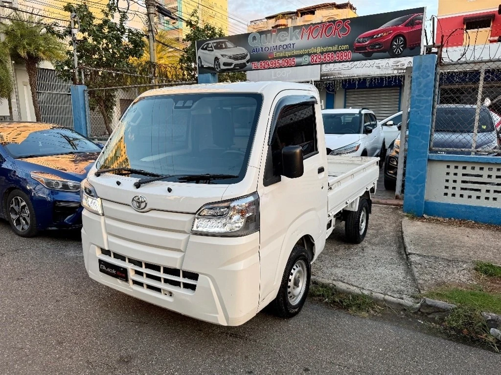 Toyota Pixis 2021