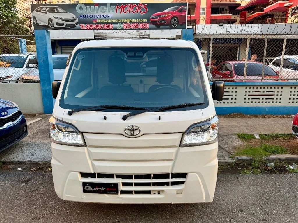 Toyota Pixis 2021