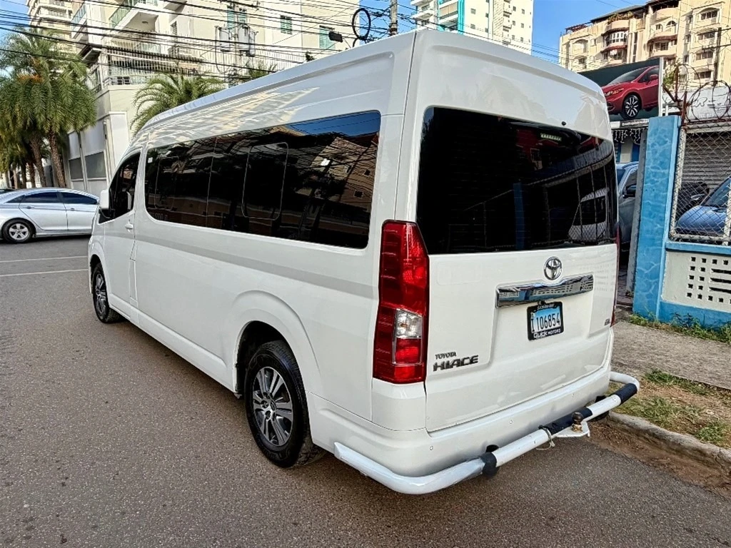 Toyota Hiace 2023