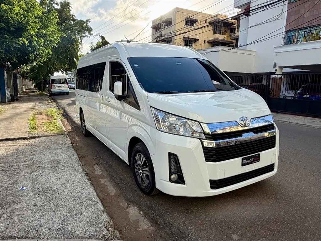 Toyota Hiace 2023