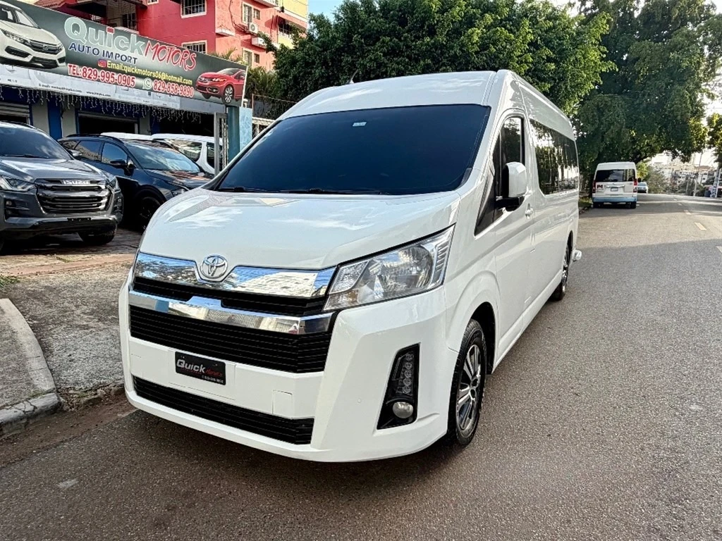 Toyota Hiace 2023