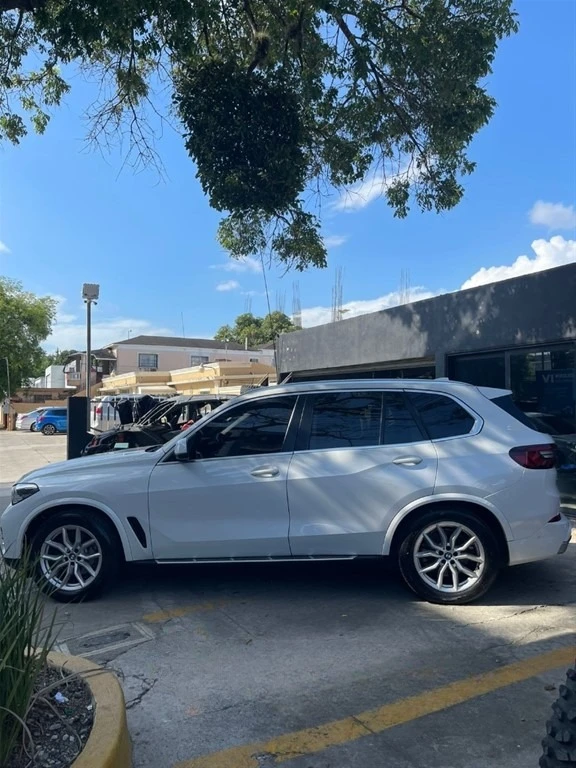 BMW X5 2021