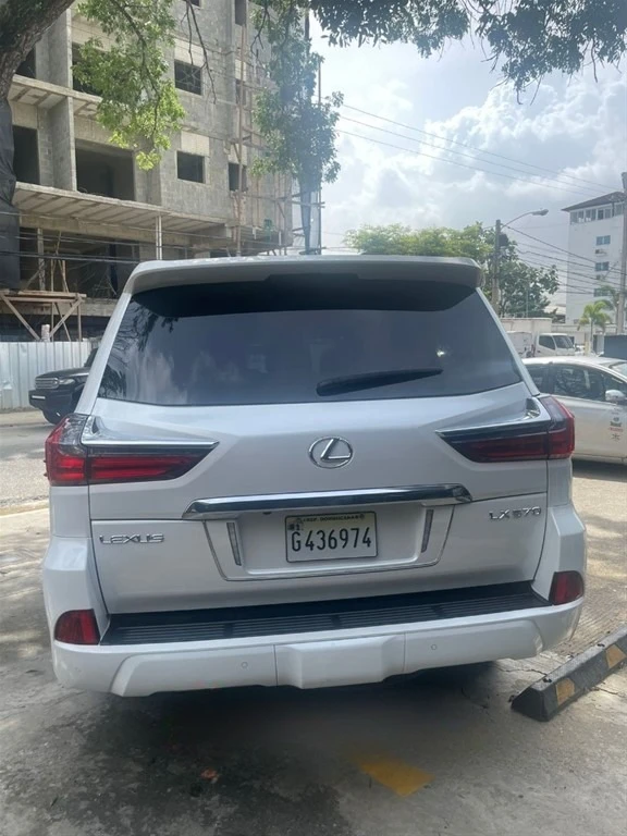 Lexus LX 2018