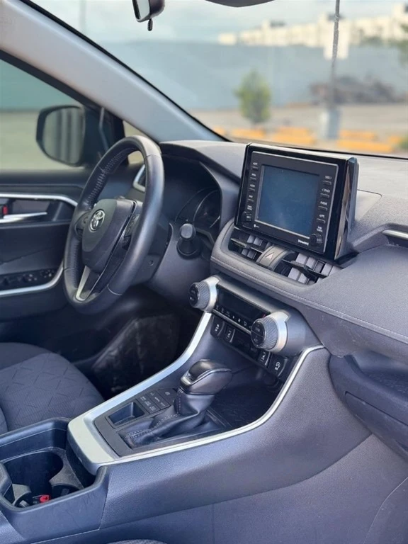 Toyota RAV4 2021