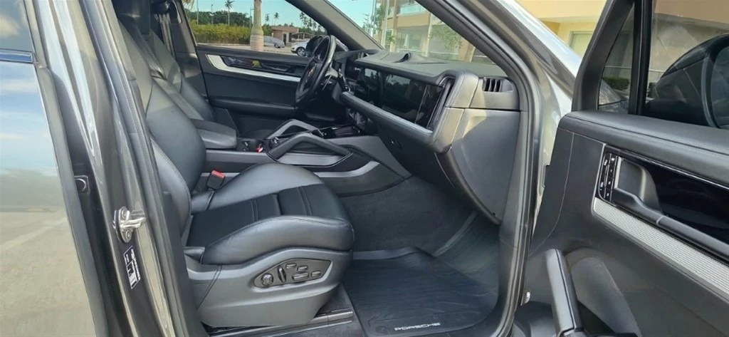 Porsche Cayenne 2024