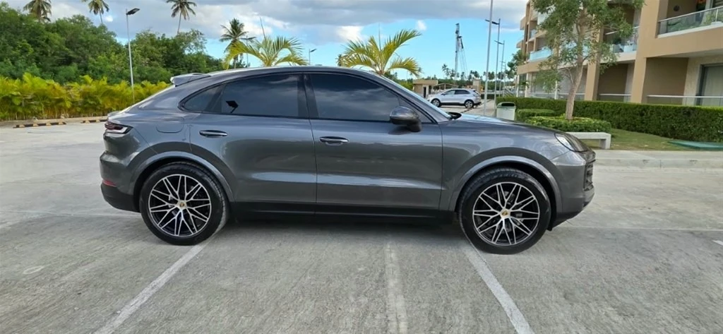 Porsche Cayenne 2024