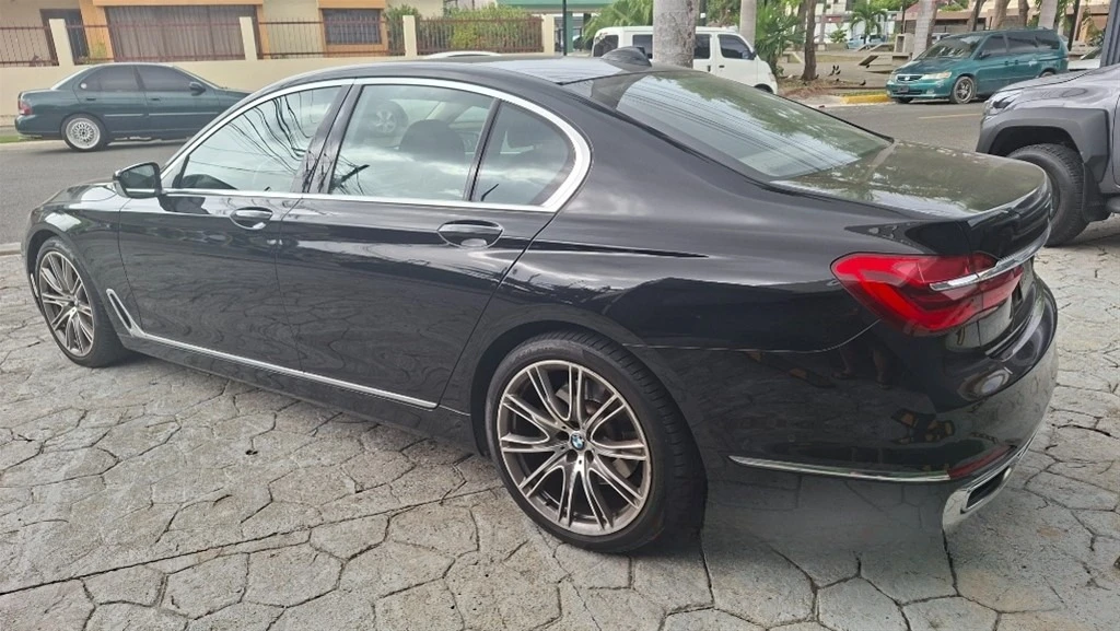 BMW 7 Series 2017