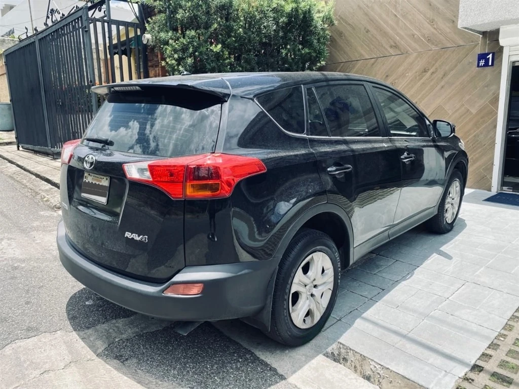 Toyota RAV4 2014
