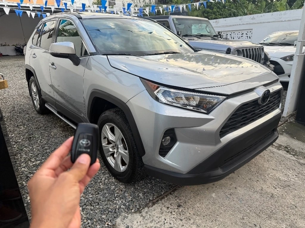 Toyota RAV4 2021