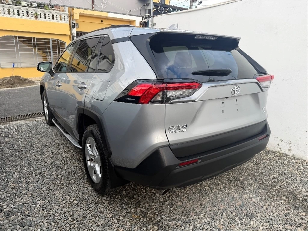 Toyota RAV4 2021
