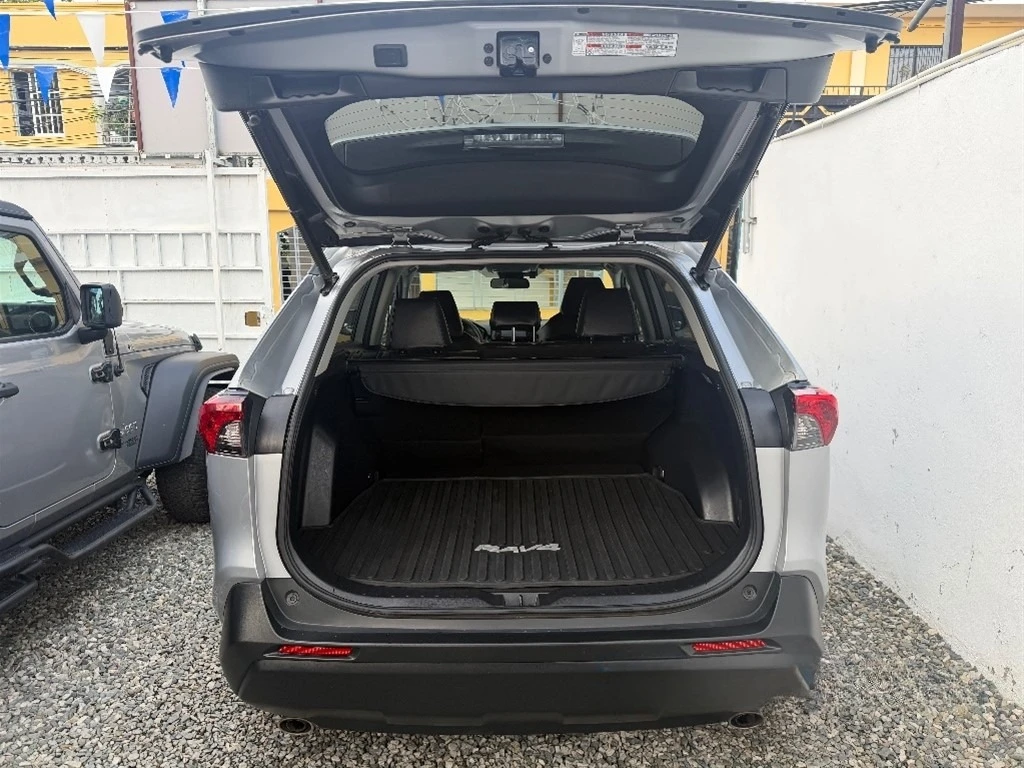 Toyota RAV4 2021