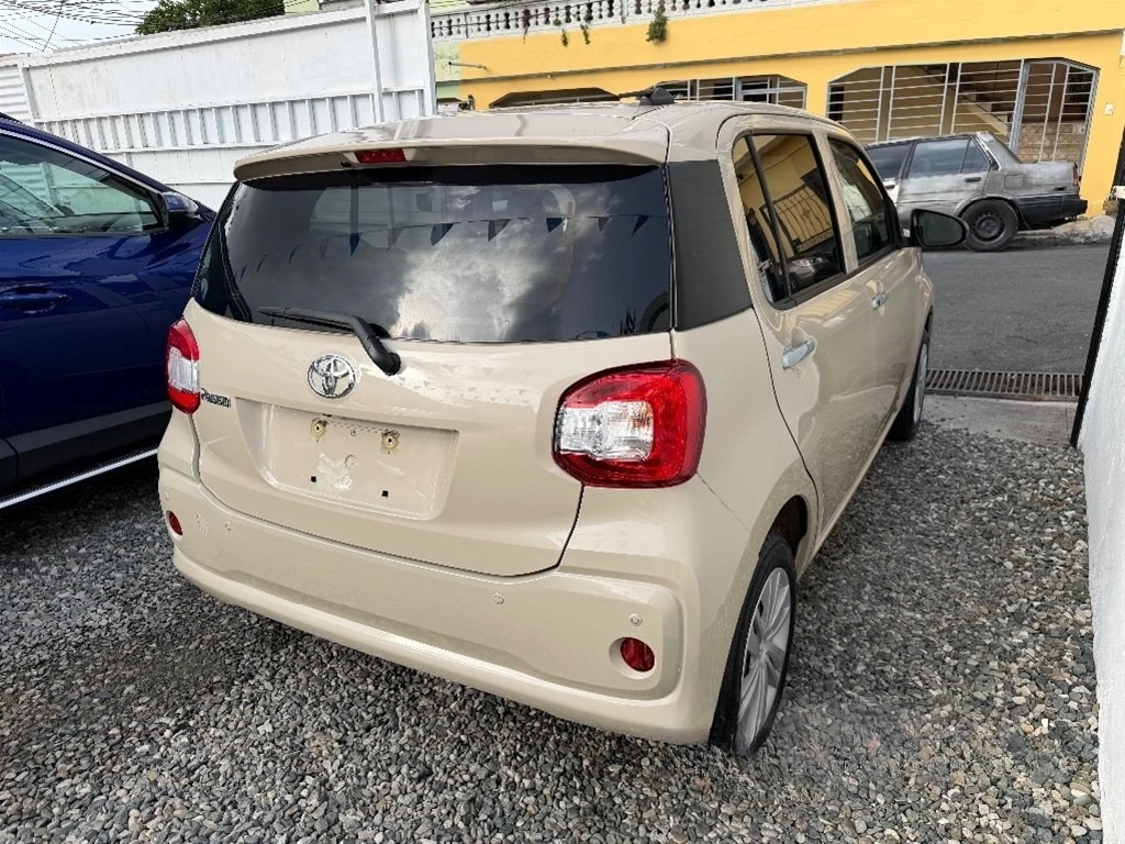 Toyota Passo 2022