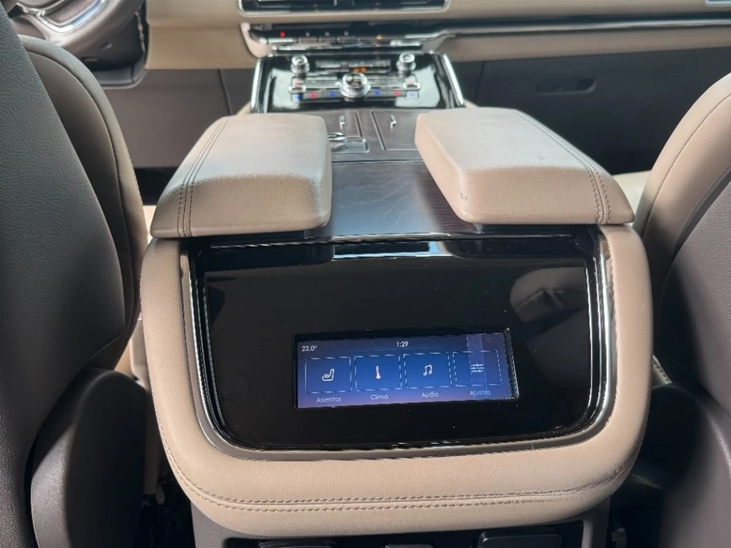 Lincoln Navigator 2023