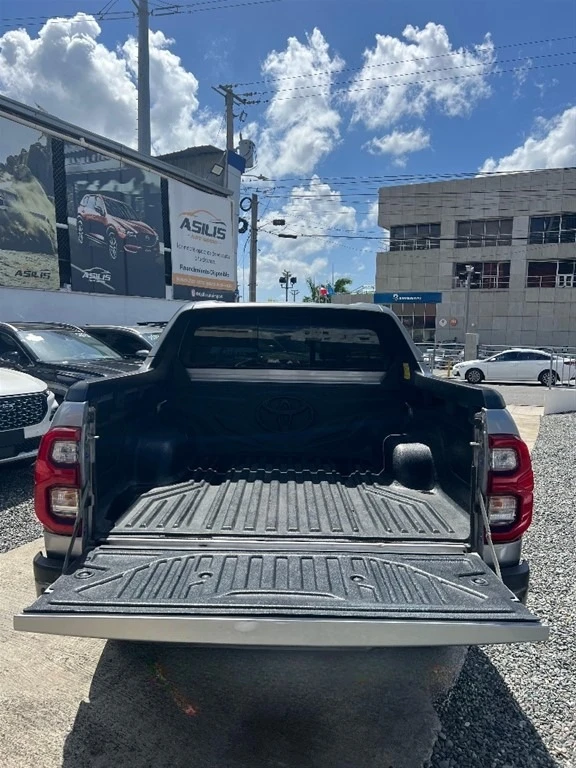 Toyota Hilux 2023