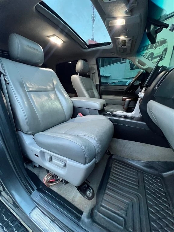 Toyota Tundra 2011