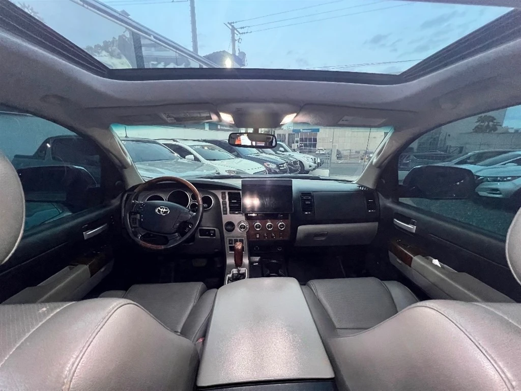 Toyota Tundra 2011