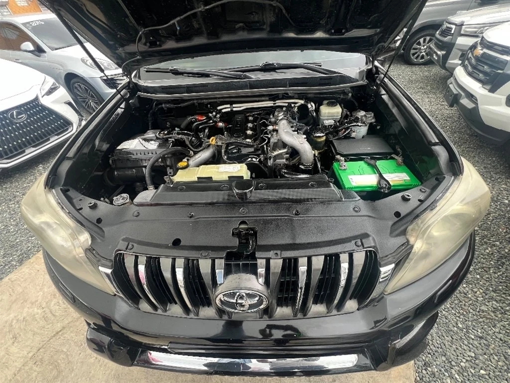 Toyota Land Cruiser Prado 2011