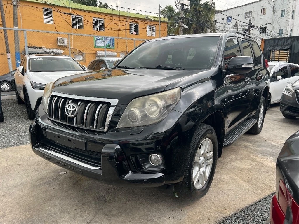 Toyota Land Cruiser Prado 2011
